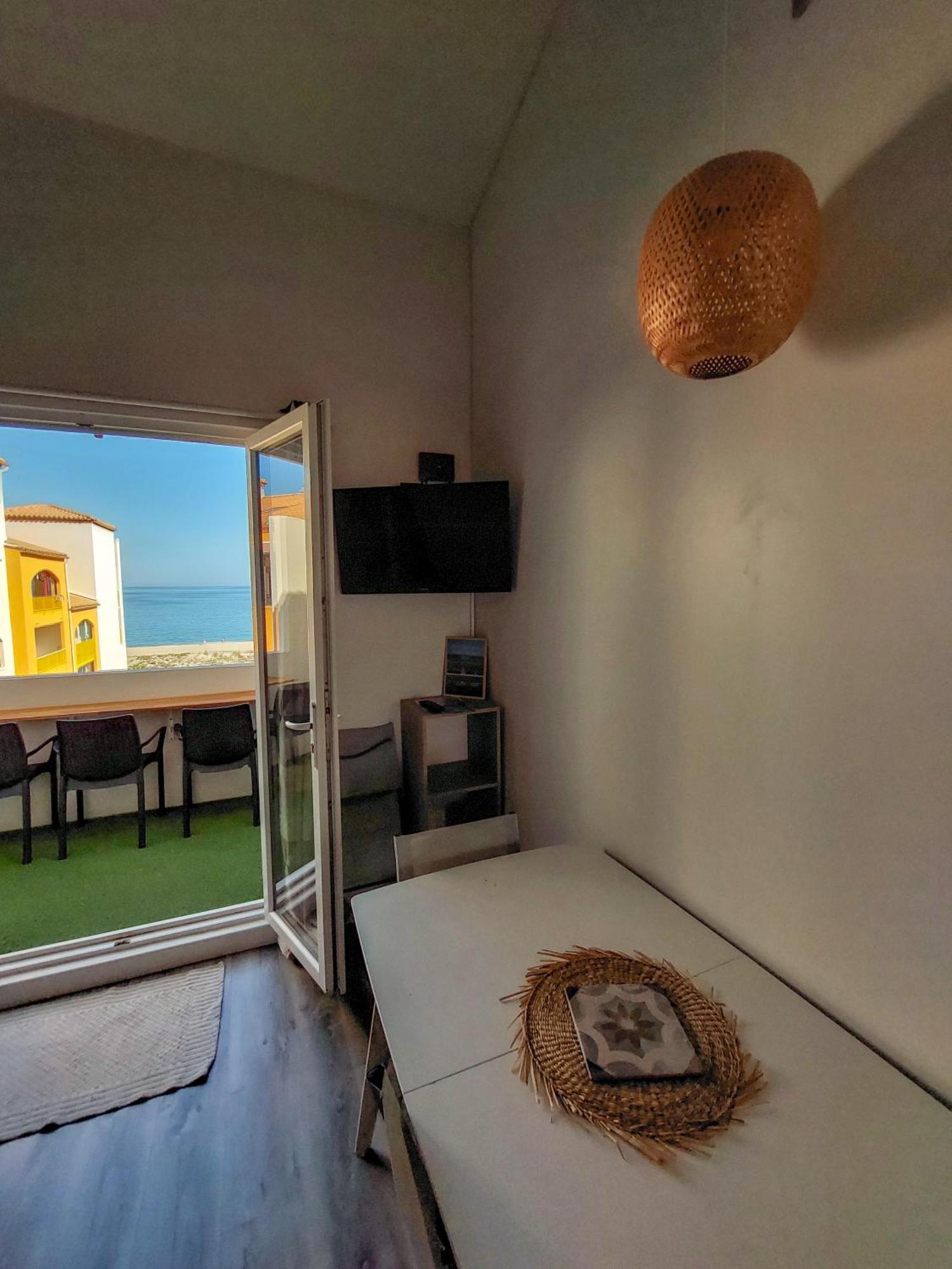 Appart Mezzanine Vue Mer Et Plage, Parking Wifi Tv Le Barcares Exterior photo