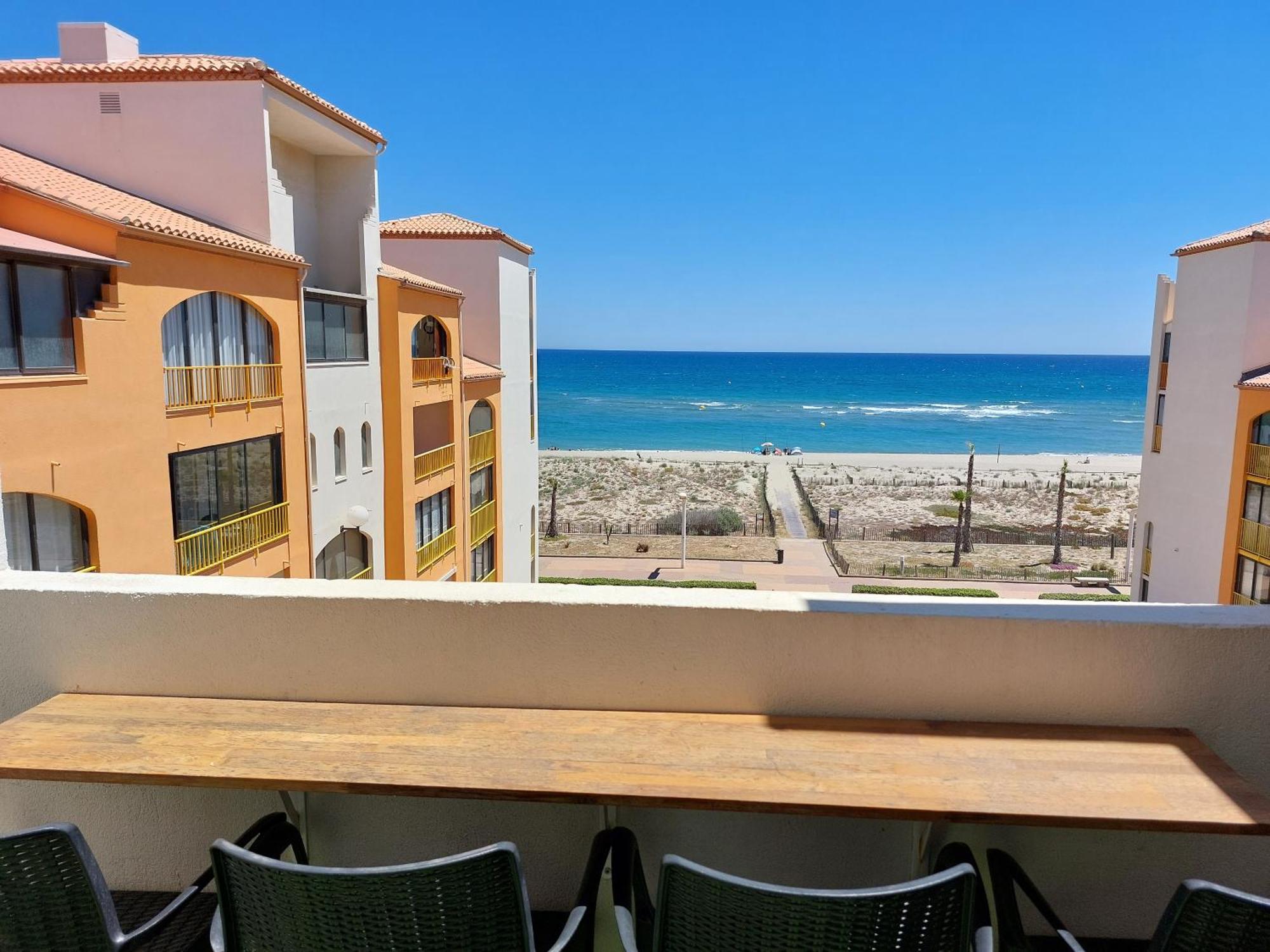 Appart Mezzanine Vue Mer Et Plage, Parking Wifi Tv Le Barcares Exterior photo